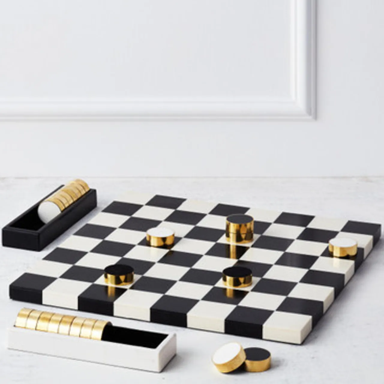 Z Gallerie Black And White Checkers> Games | Décor Sale