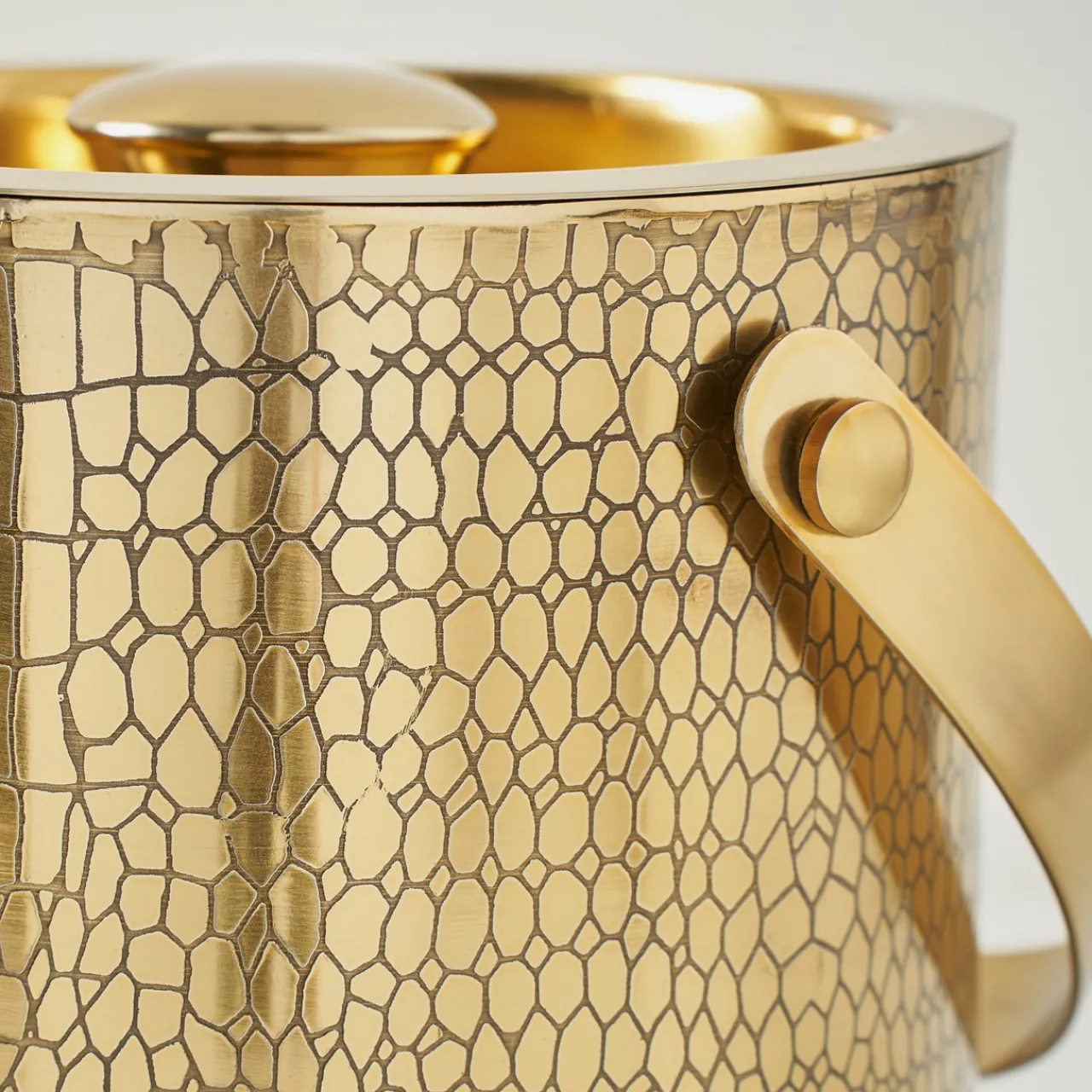 Z Gallerie Croc Embossed Ice Bucket> Décor Sale | Living Room Decor