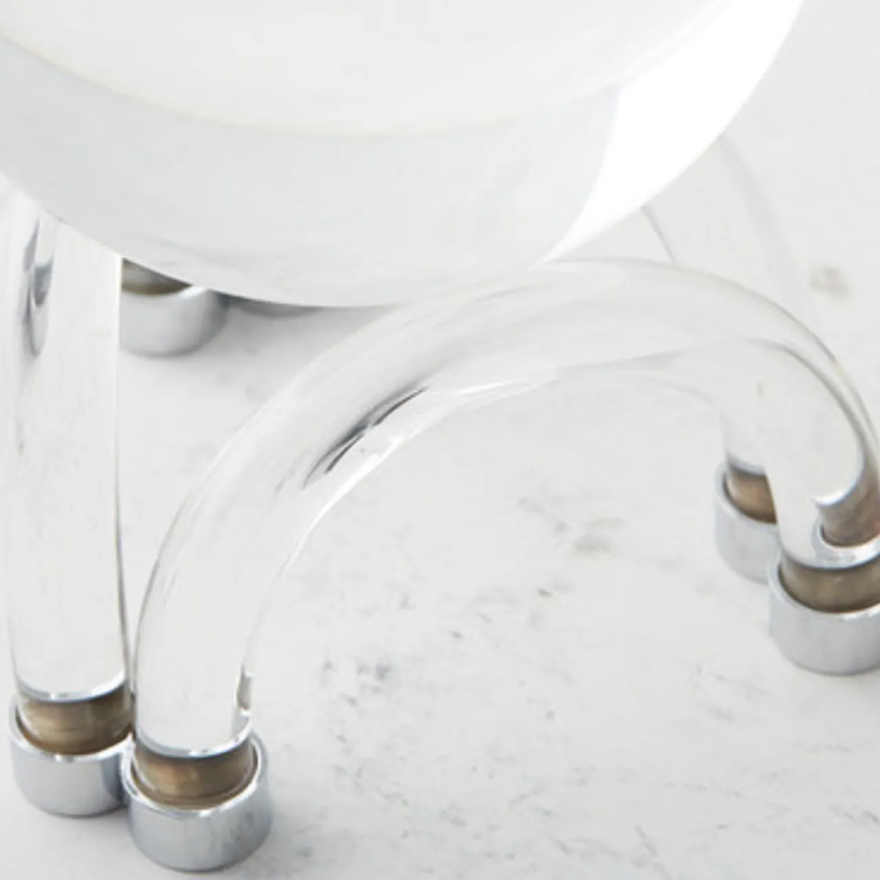 Z Gallerie Crystal Orb On Stand> Home Decor | Décor Sale