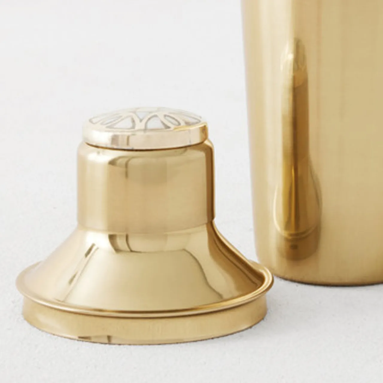 Z Gallerie Lourdes Cocktail Shaker> Tabletop Sale | Décor Sale
