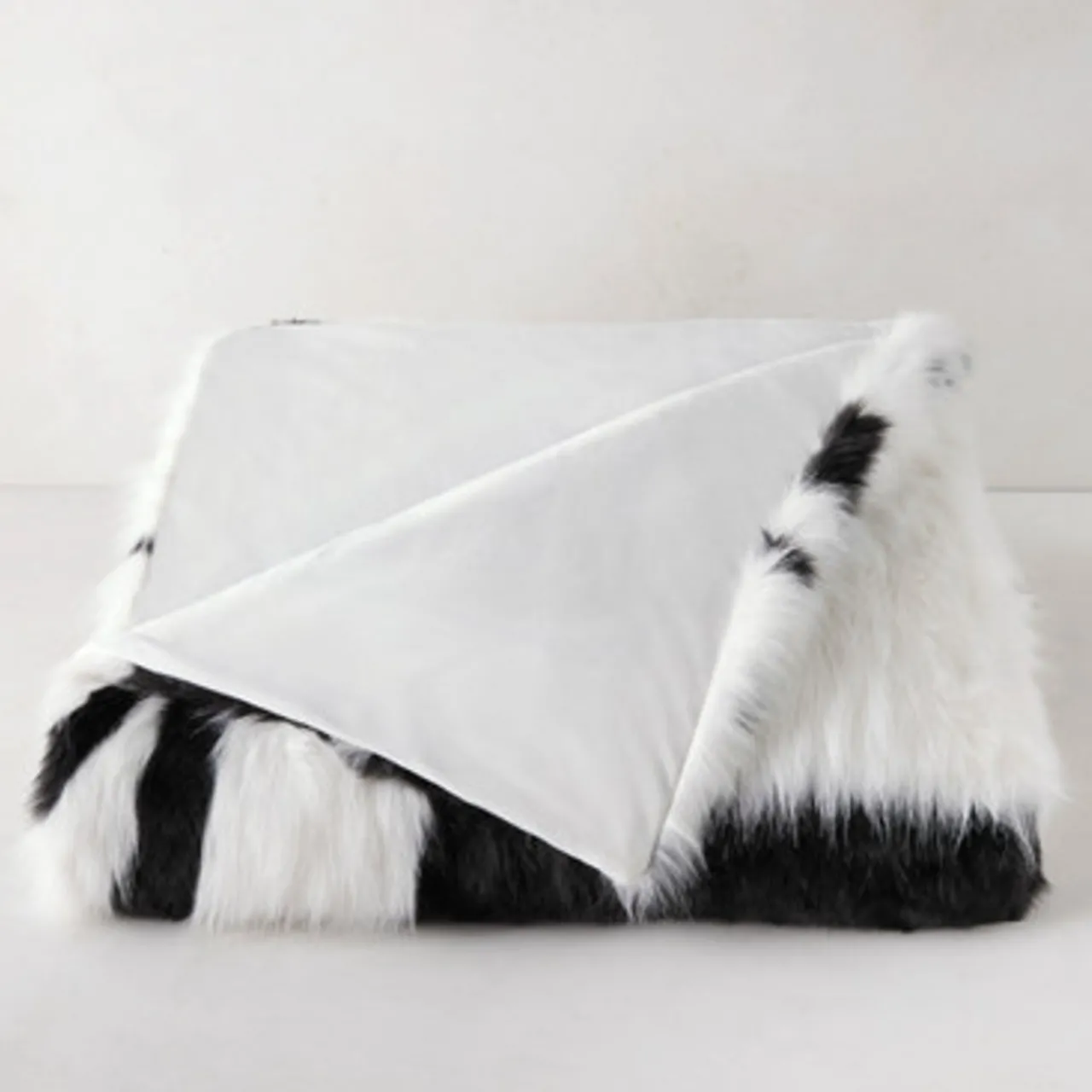 Z Gallerie Marble Oversized Throw - Black/White> Patterned Throws | Textile Sale