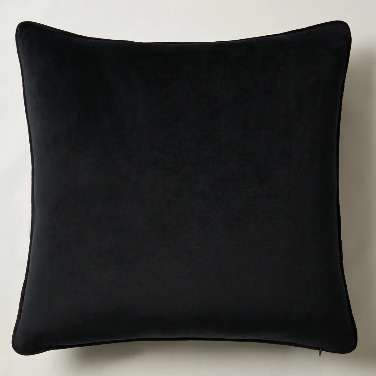 Z Gallerie Namir Pillow 22"> Textile Sale | New Pillows