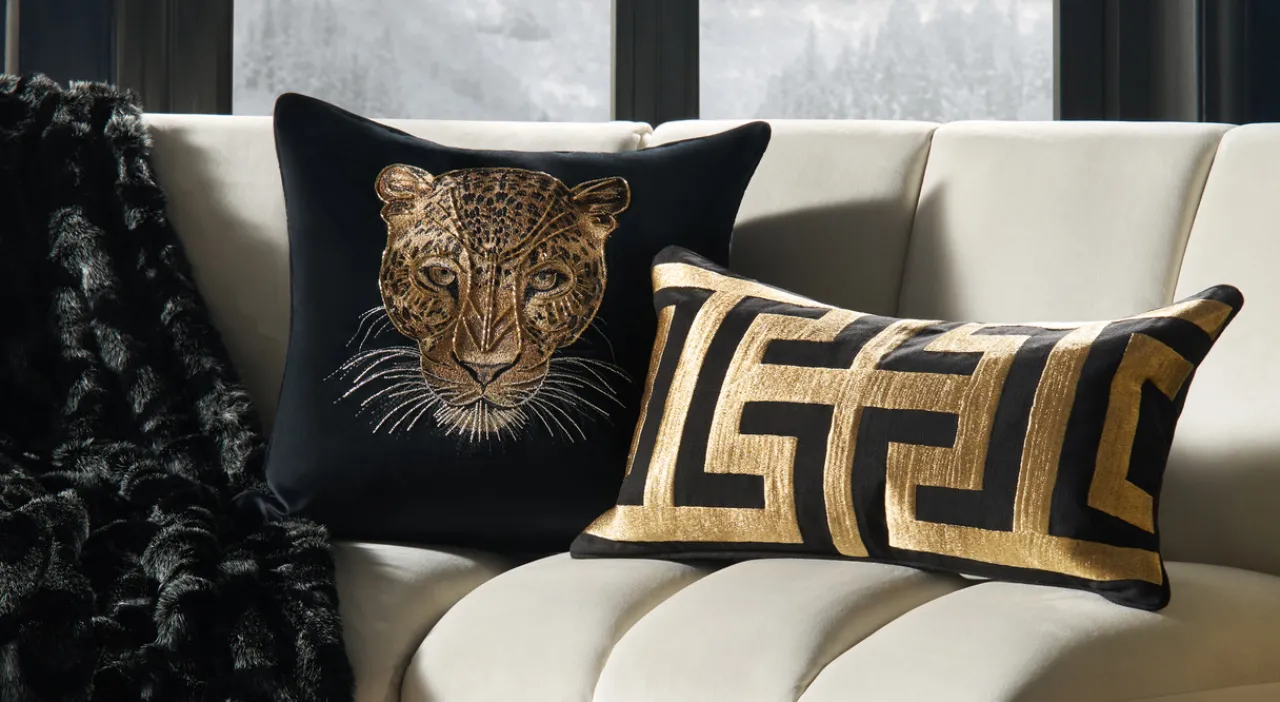 Z Gallerie Namir Pillow 22"> Textile Sale | New Pillows