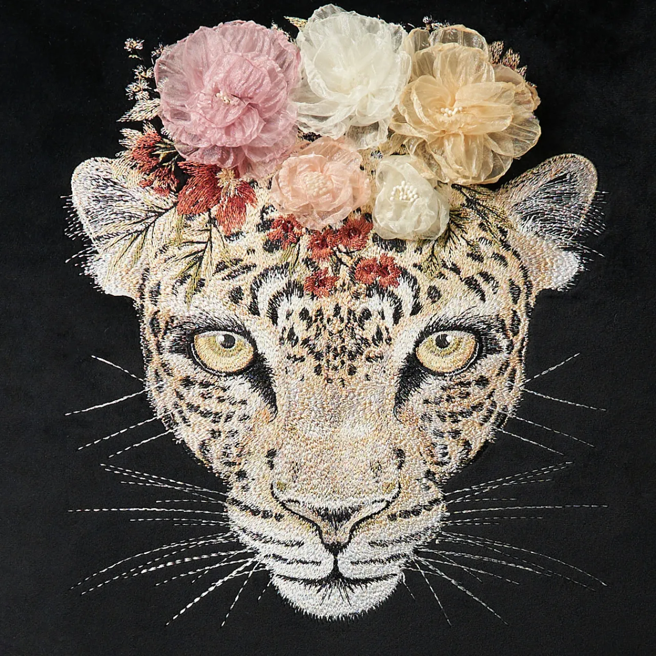 Z Gallerie Namir Queen Pillow 22"> Textile Sale | New Pillows
