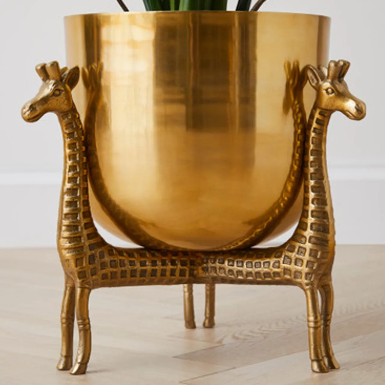 Z Gallerie Nikki Chu - Giraffe Planter> Décor Sale | Gift