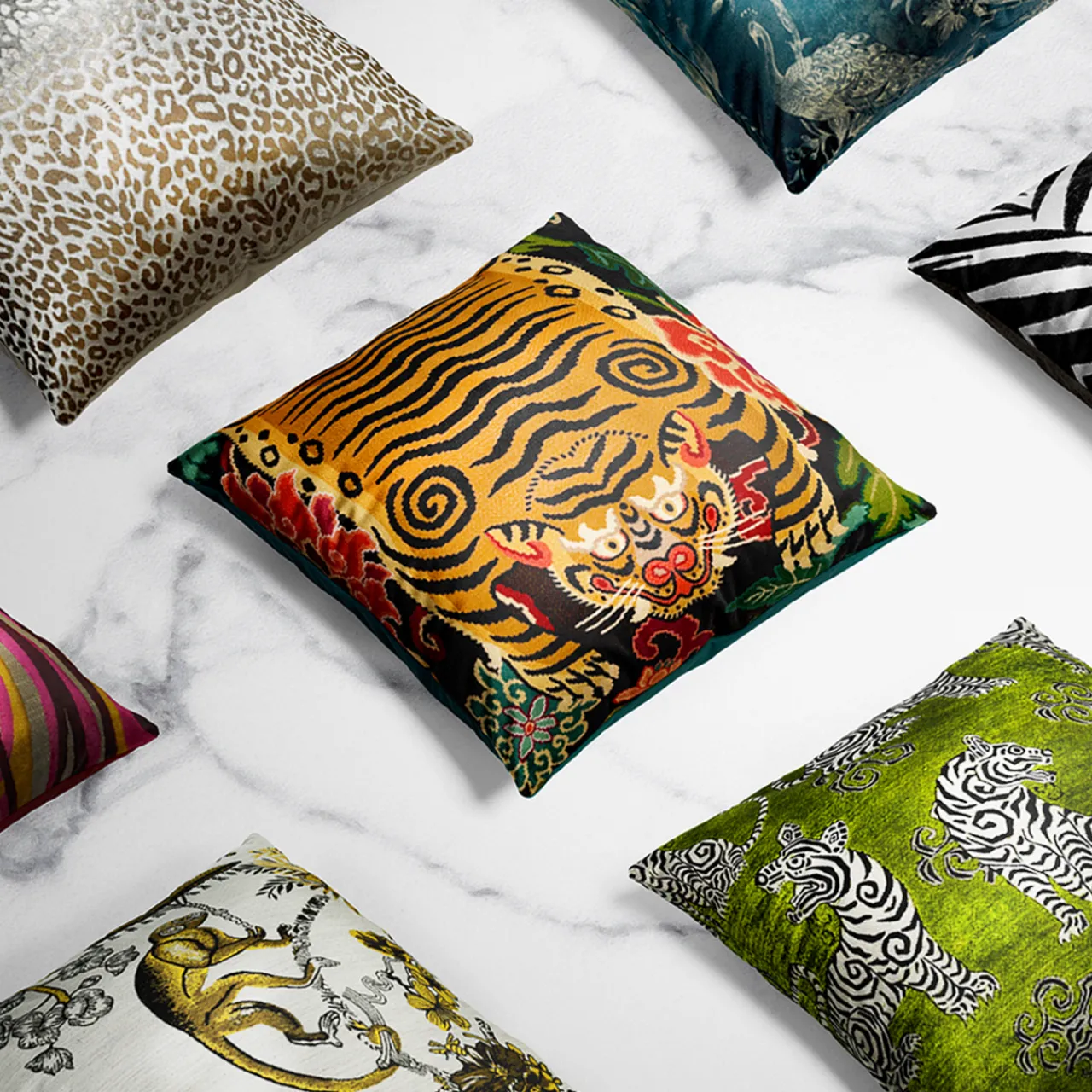 Z Gallerie Nimer Pillow 22" - Gold/Multi> Textile Sale | Novelty Pillows