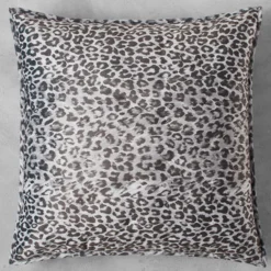 Z Gallerie Persia Reversible Bedding - Grey><noscript><img width=