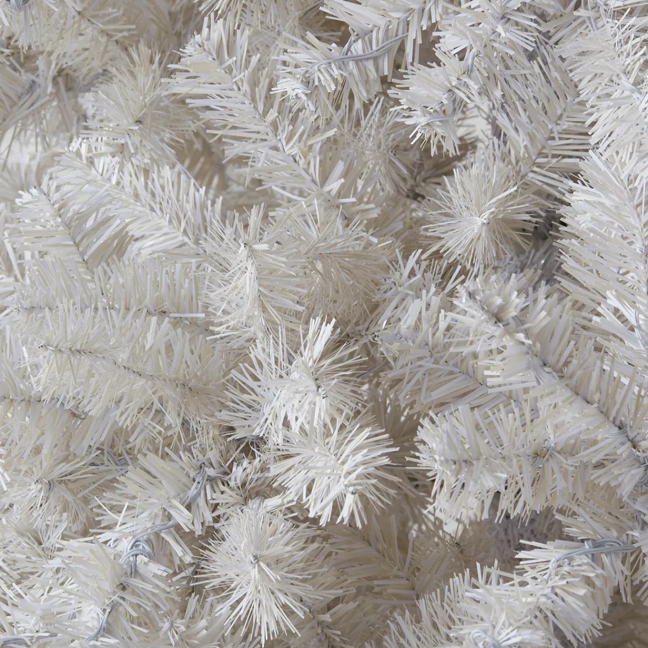Z Gallerie Pre-Lit Spruce Tree 7'5"> Floral | Pre-lit Trees & Garland
