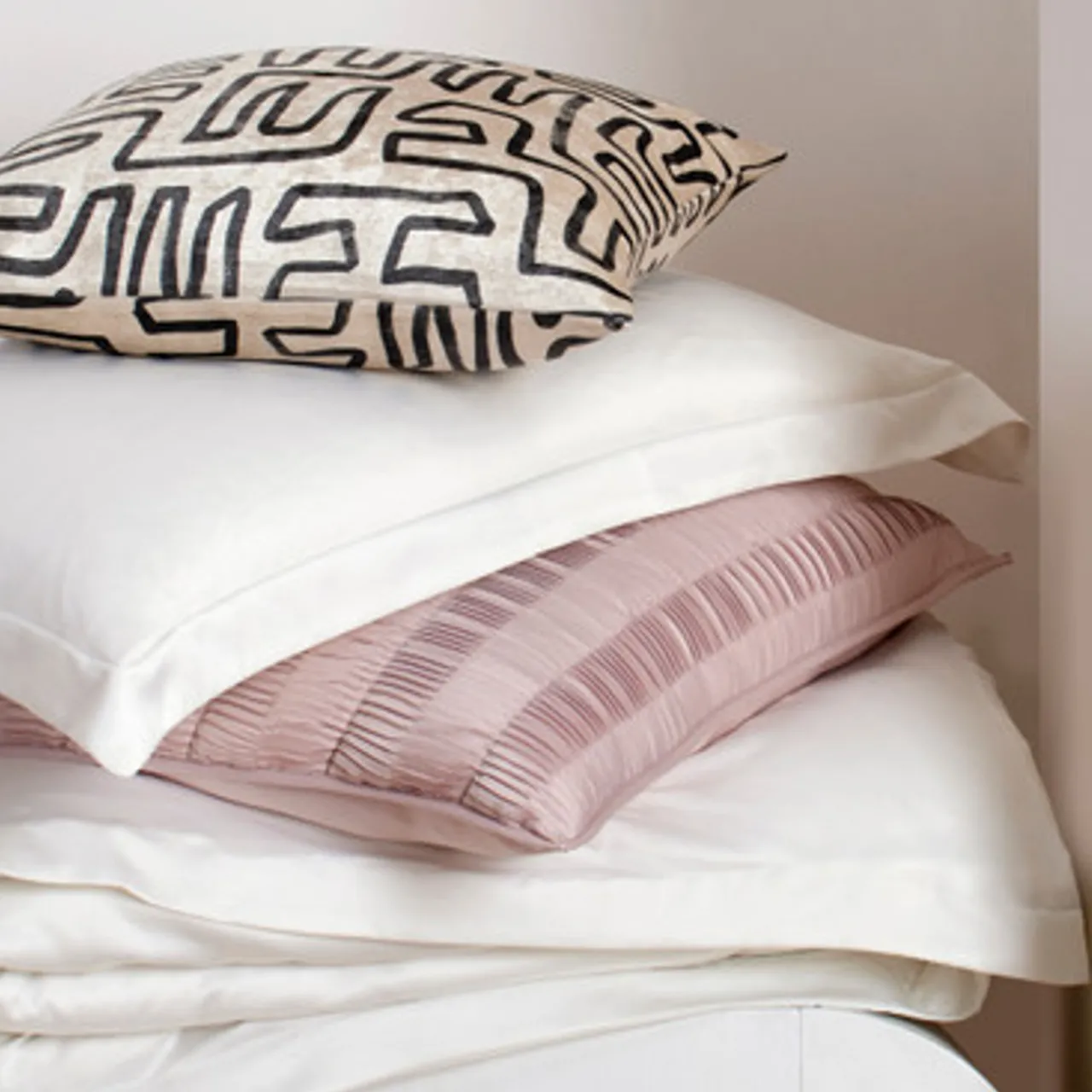 Z Gallerie Savion Bedding - Blush> Textured Bedding | Solid Bedding