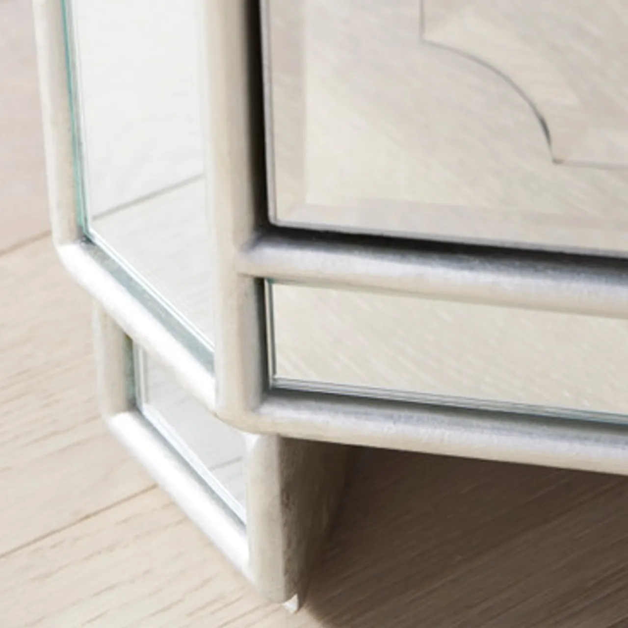 Z Gallerie Simplicity Mirrored 5 Drawer Tall Chest> Dressers