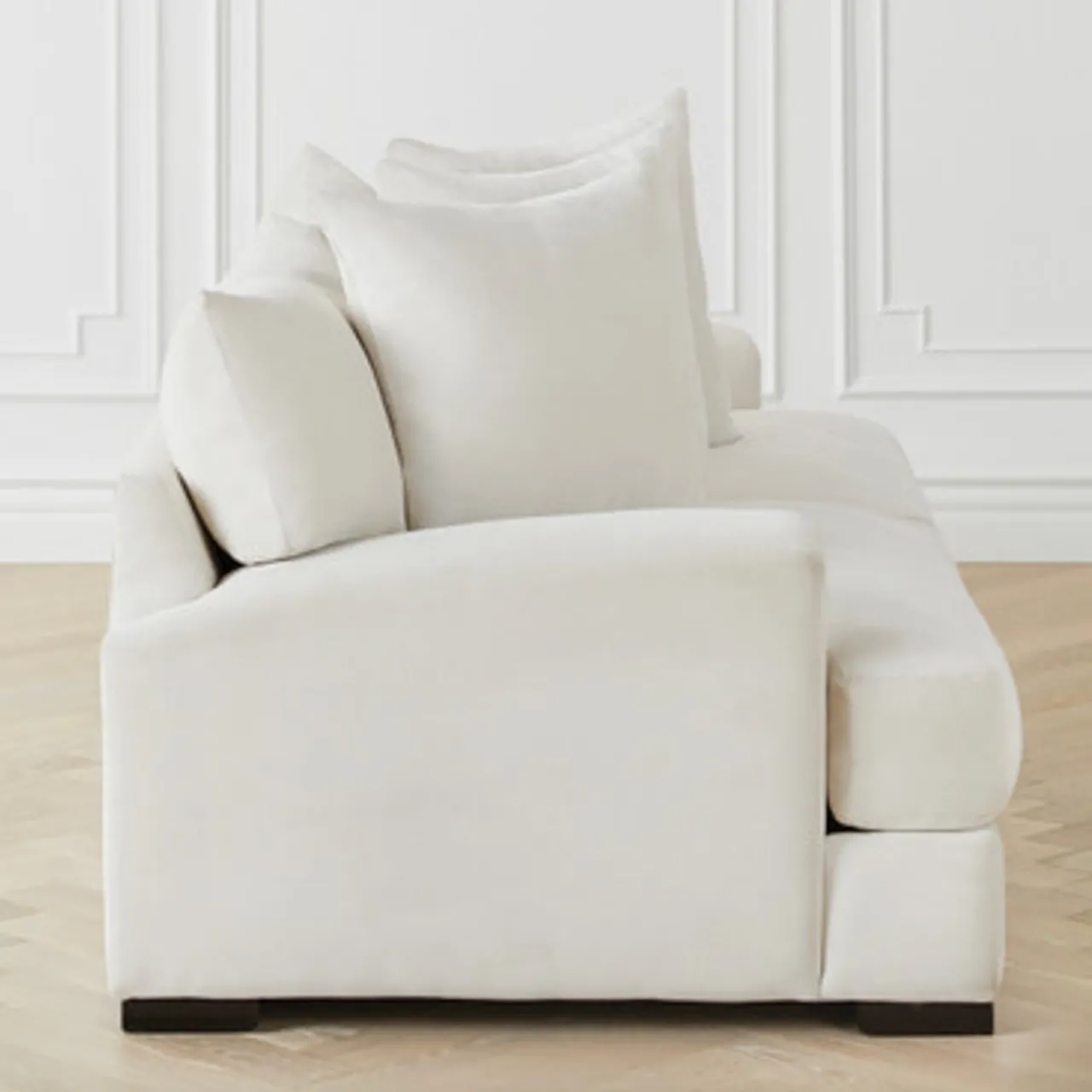 Z Gallerie Stella Sofa> Sofas